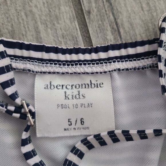 Abercrombie Kids girls Navy & White Striped pool to play Romper - Size 5/6 - Picture 6 of 11